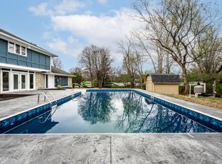 1107 Leisure Ln, Greenwood, IN 46142