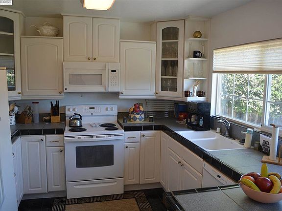 4th image of 3276 Santa Sophia Ct