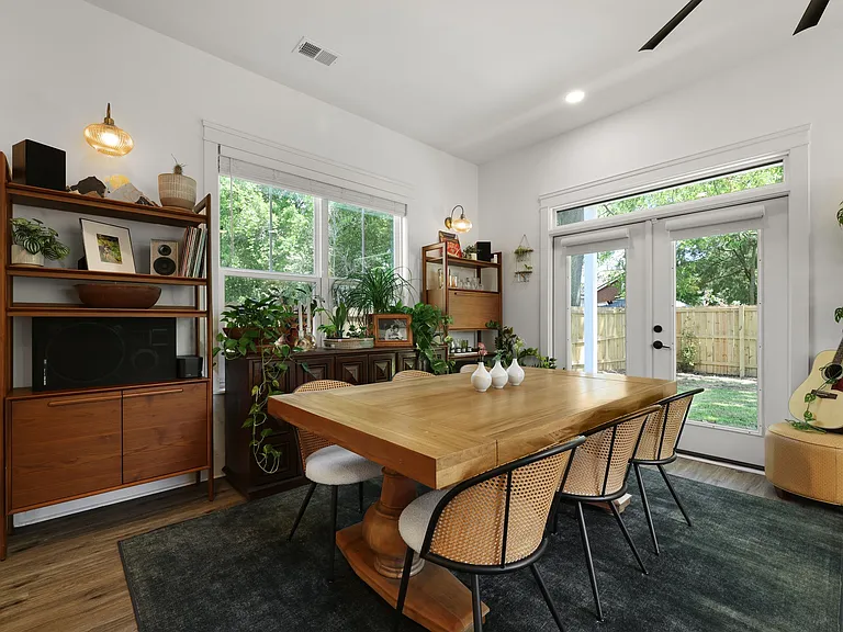 Calvert St — Photo 14