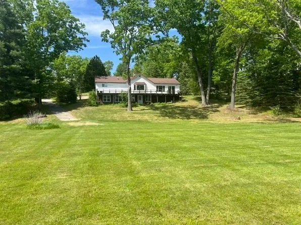 3152 Van Deusen Rd, Harrison, MI 48625