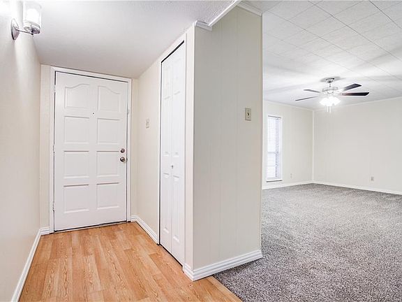 4th image of 1713 Larchwood Cir