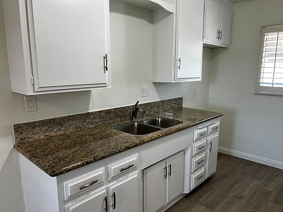 5th image of 12411 Breezewood Dr