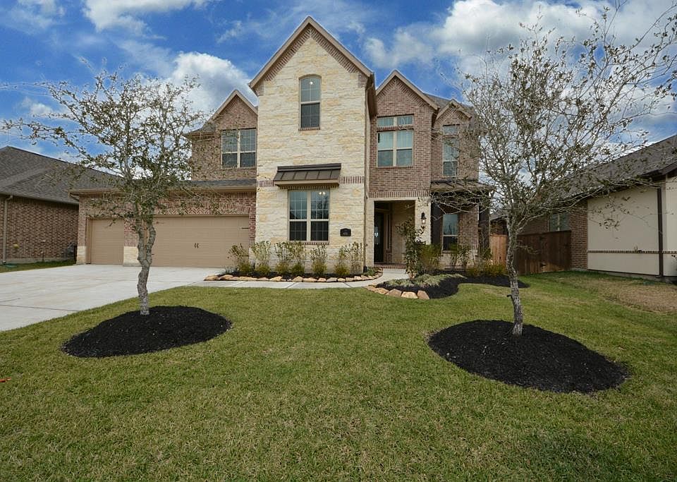 1st image of 4015 Graham Heights Ln