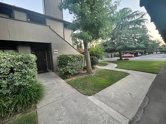 5th image of 1190 S Winery Ave Unit 108