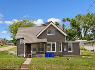 114 W Johnson St, Norway, IA 52318
