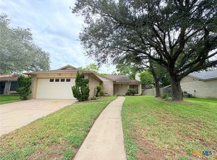 104 Ridgewood Dr, Victoria, TX 77901