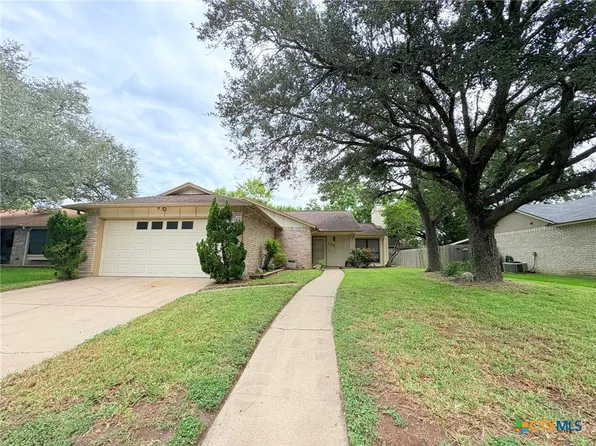 104 Ridgewood Dr, Victoria, TX 77901