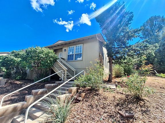 2nd image of 923 W Madera Ln
