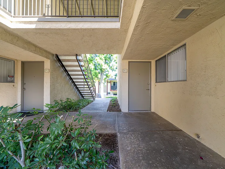 Mesa Gardens — Photo 23