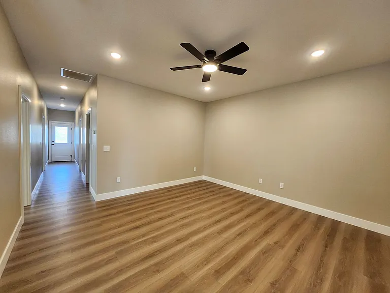 5305 W Jay St — Photo 27