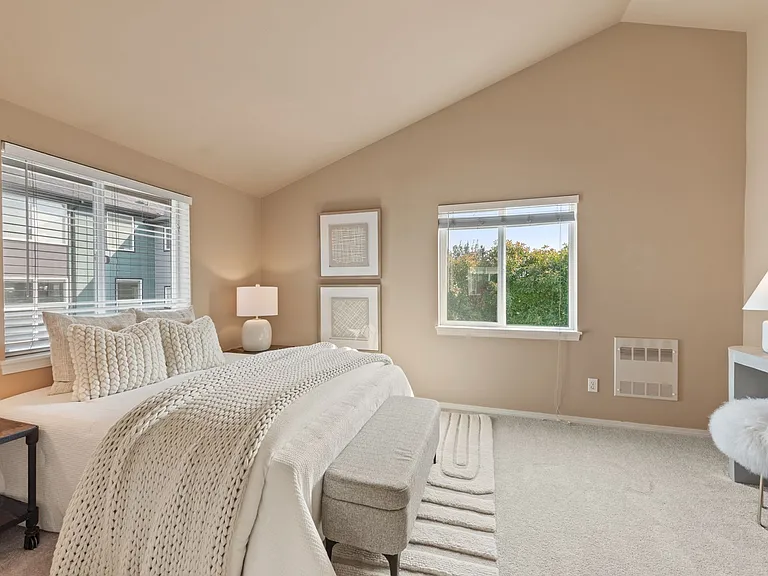 10134 Holman Rd NW #B — Photo 16