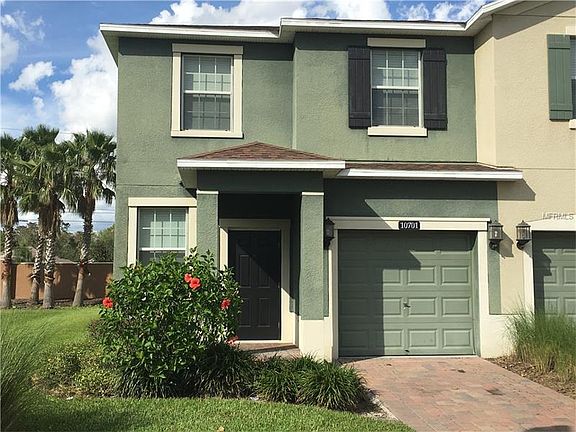 2nd image of 10701 Savannah Landing Cir