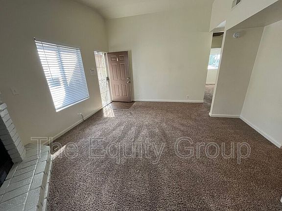 4th image of 4028 W Meadow Ave