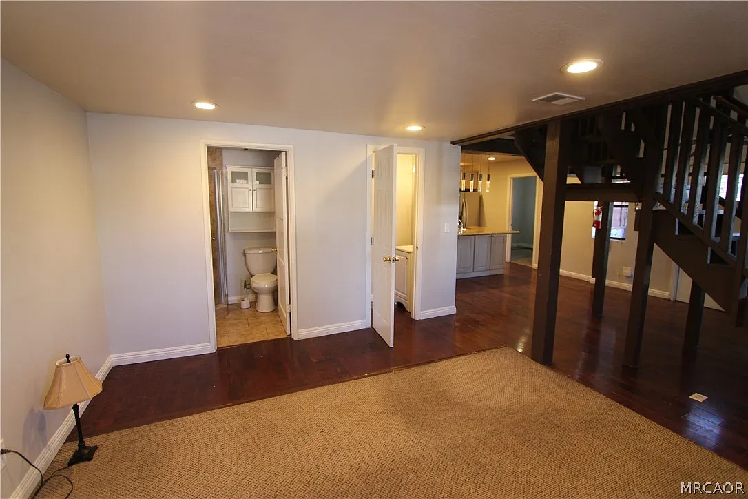 3 bed, 1.5 bath, 1100 sqft, $1,850 — Photo 3