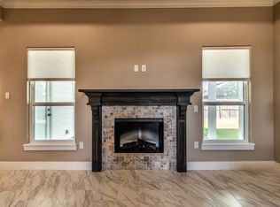410 Hazeltine Dr, Portland, TX 78374