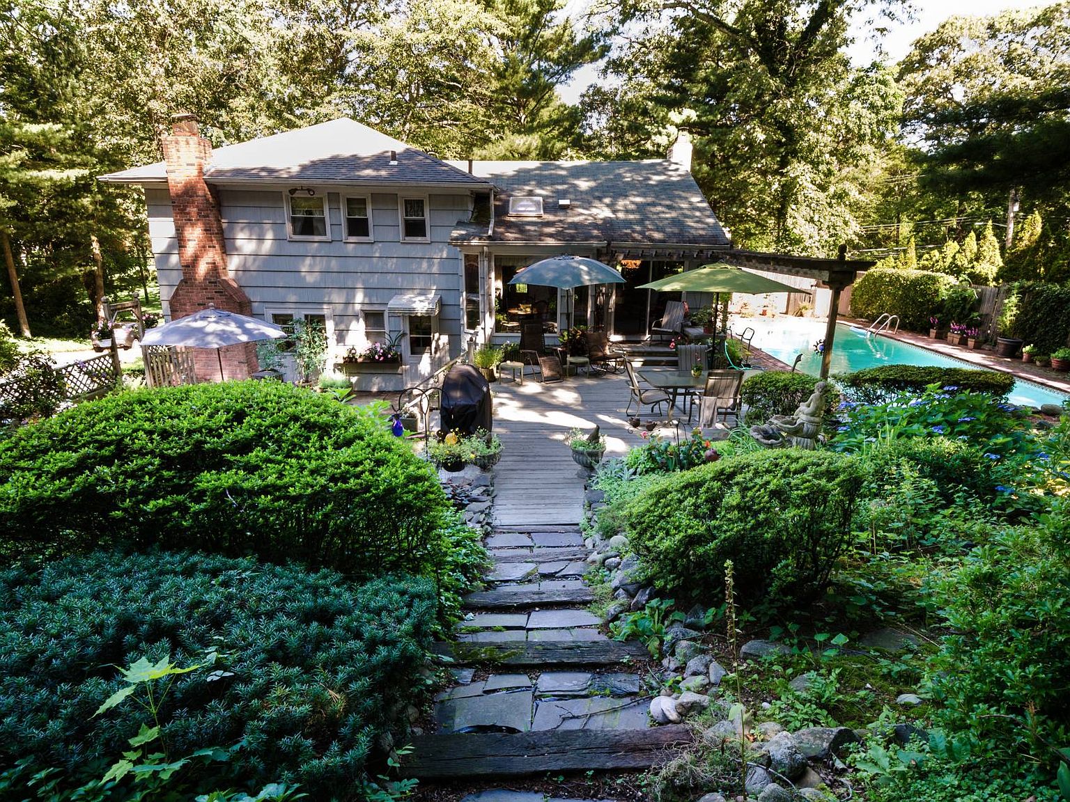 464 Wolf Hill Rd, Dix Hills, NY 11746 | Zillow