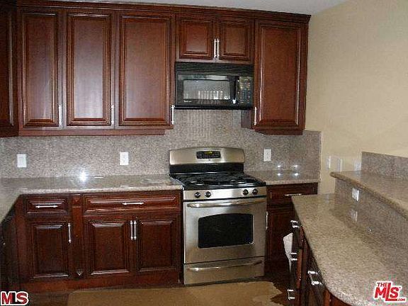 3rd image of 1445 25th St #202