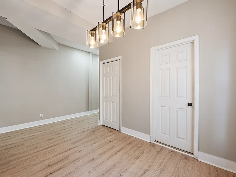 906 S Shelby St — Photo 18