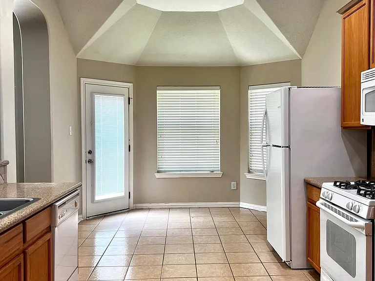 23907 Hackberry Creek Dr — Photo 8
