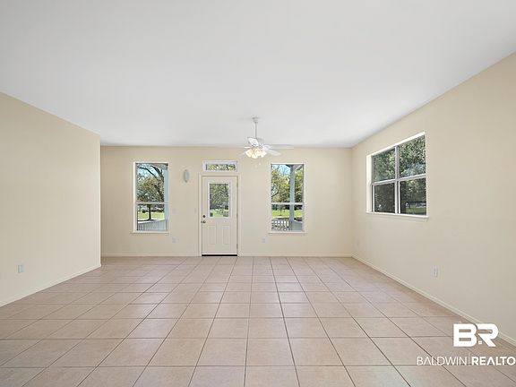 5th image of 206 W Verbena Ave