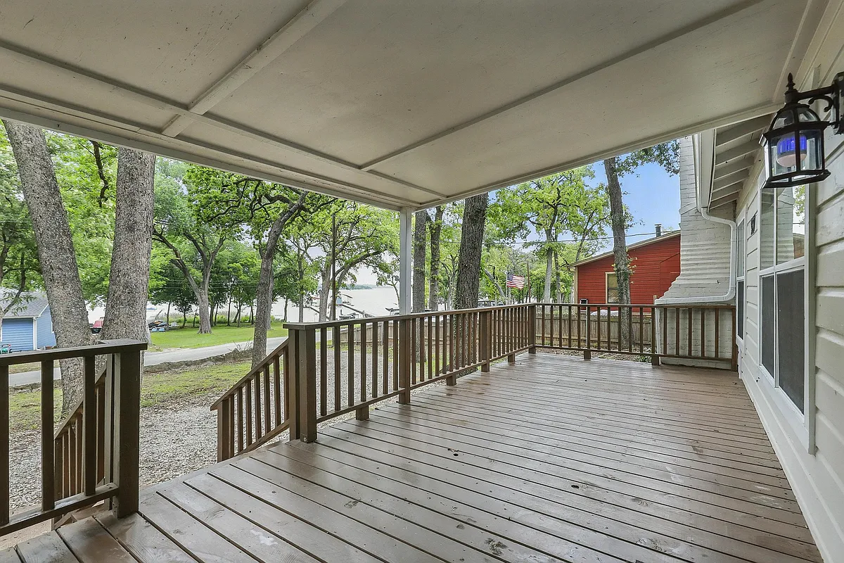 Building Photo - 9337 Heron Dr