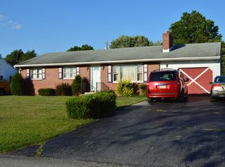 126 Crider Ave, Fayetteville, PA 17222