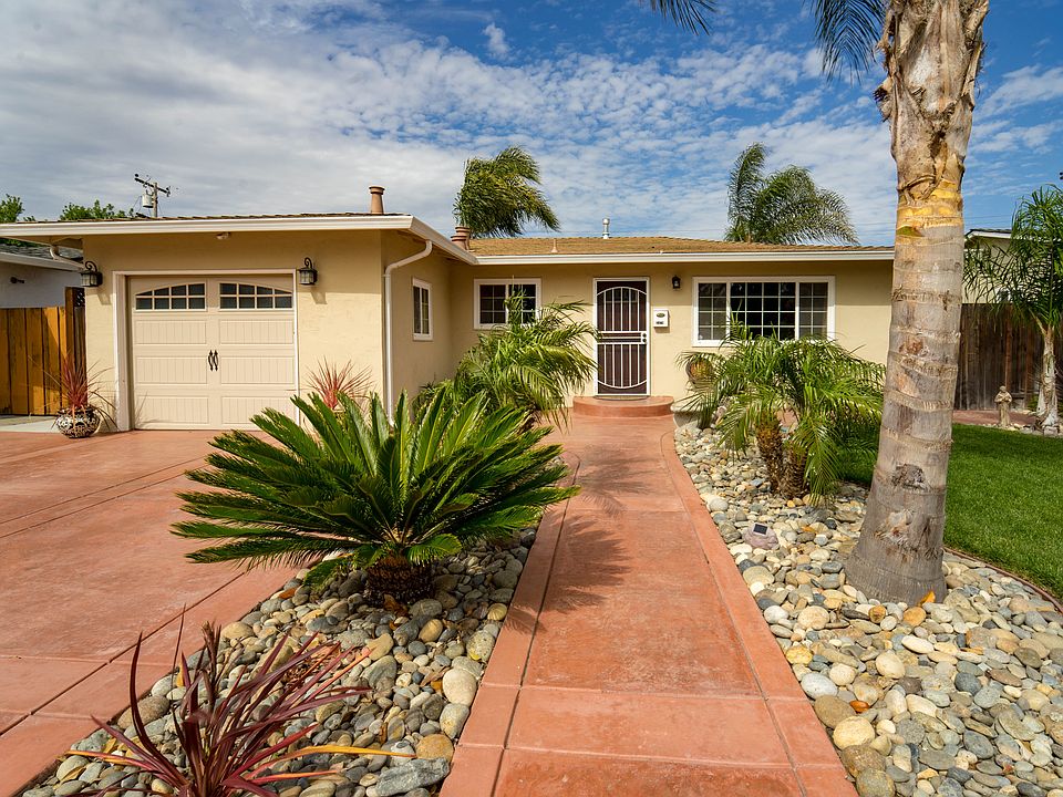 1st image of 2479 Borax Dr