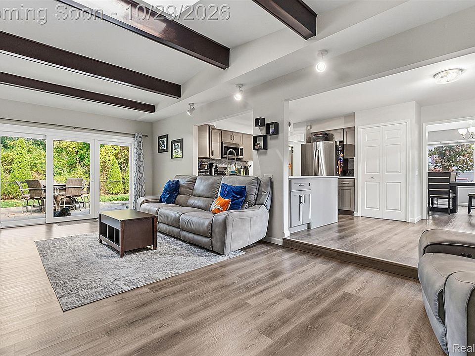 40855 Executive Dr, photo 13