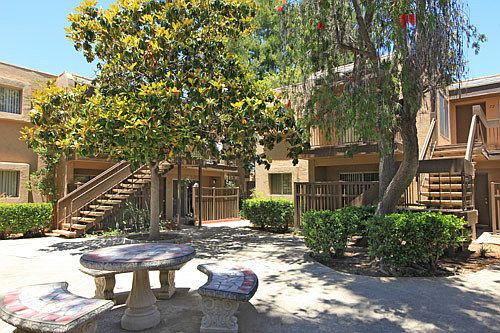 1st image of 1029 N Mollison Ave APT 11