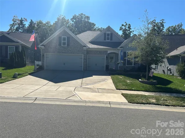 1039 Bonum Rd, Lake Wylie, SC 29710