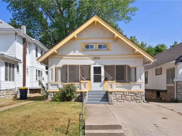 3937 College Ave, Kansas City, MO 64130
