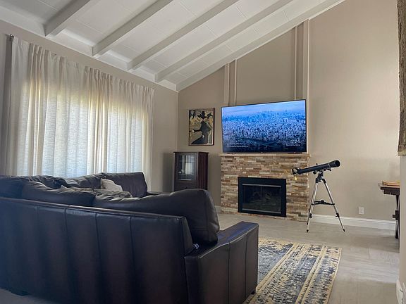 4th image of 3955 Valerie Dr