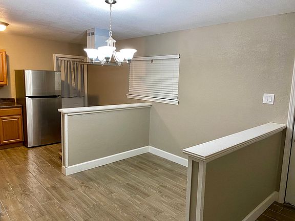 Dining & Kitchen