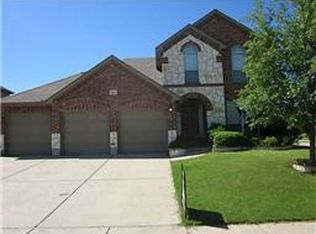 105 Stone St, Forney, TX 75126