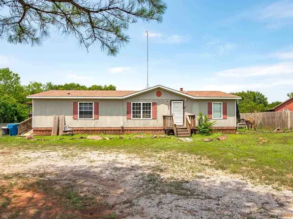 11104 E McElroy Rd, Stillwater, OK 74075