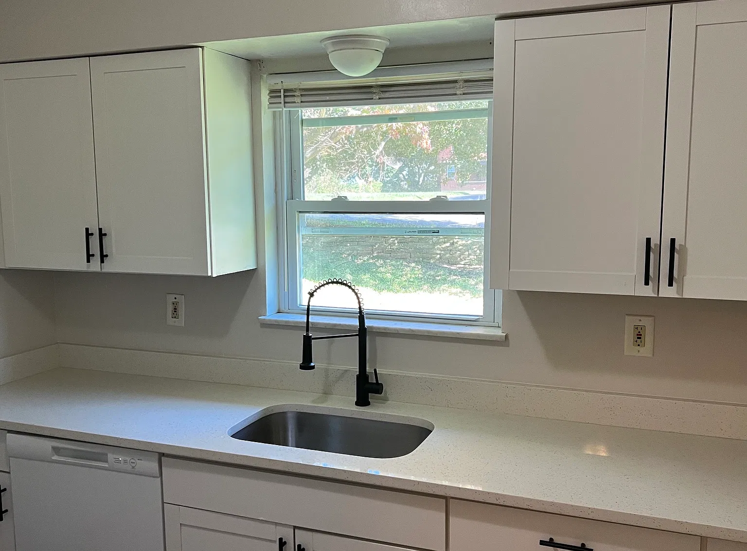 3 bed, 1400 sqft, $1,495 — Photo 2