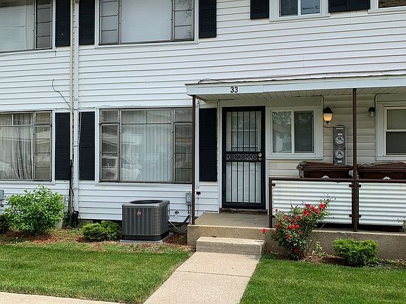 3rd image of 33 Indianwood Blvd