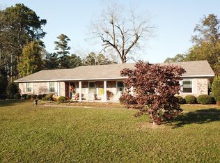 27 Stone Cutoff Rd, Laurel, MS 39443