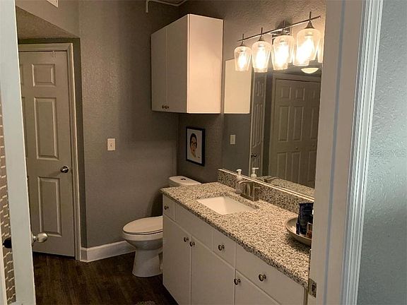 5th image of 204 E South St Unit 3054