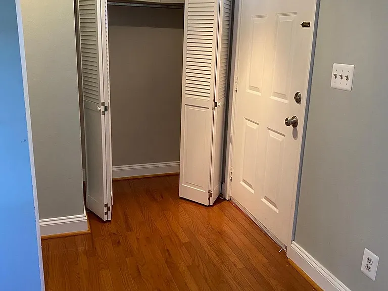 1666 Barnstead Dr — Photo 2