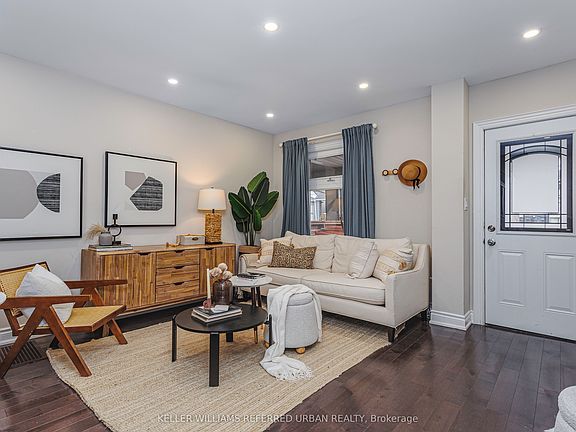 3rd image of 647 Rhodes Ave