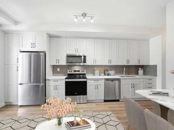 10 Sage Hill Way NW #315, Calgary, AB T3R 0H5