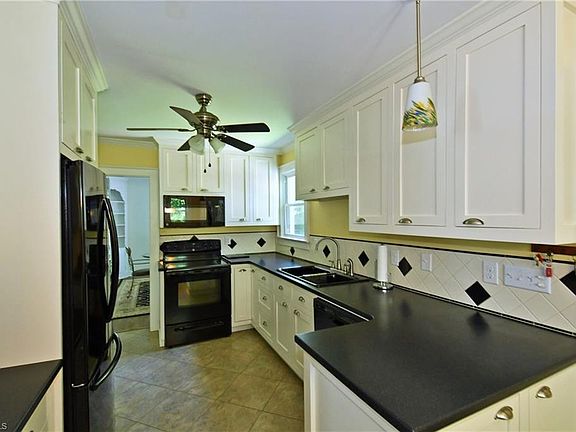 5th image of 1587 W Northwest Blvd