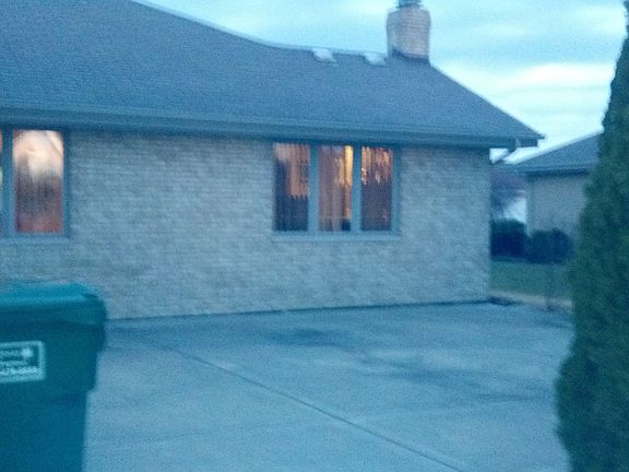 5th image of 15220 Rosarie Dr