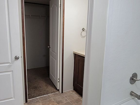 5th image of 8900 Beechwood Dr