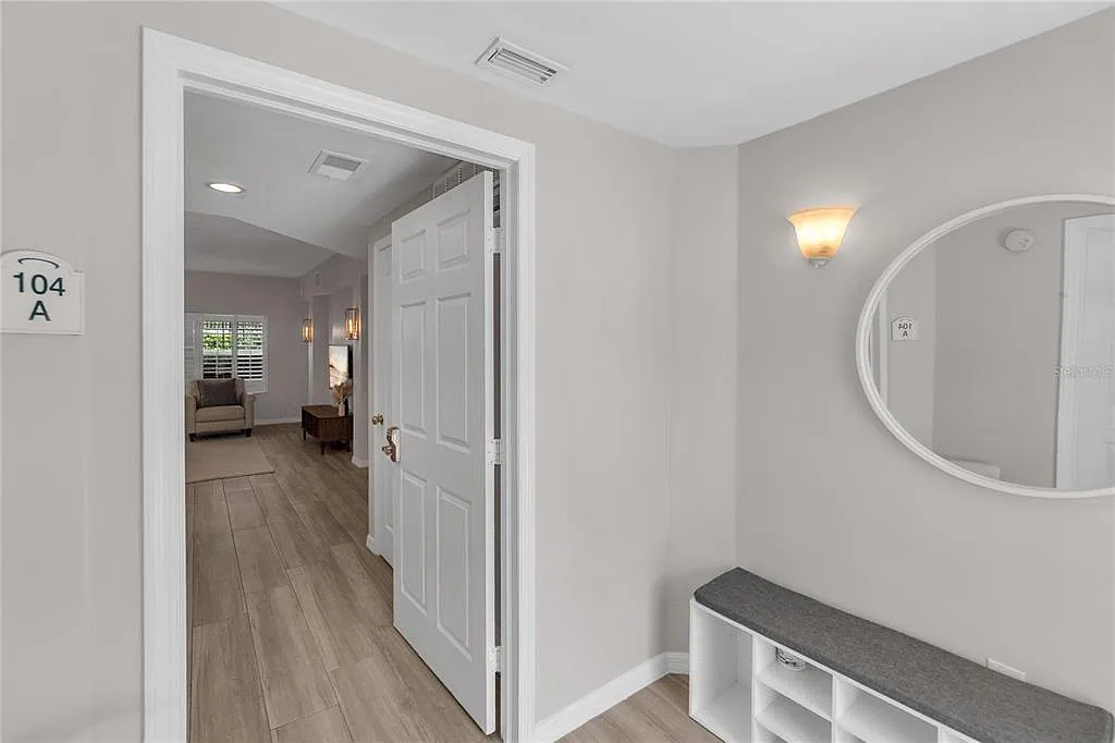 2 bed, 2.0 bath, 1468 sqft, $3,100 — Photo 4