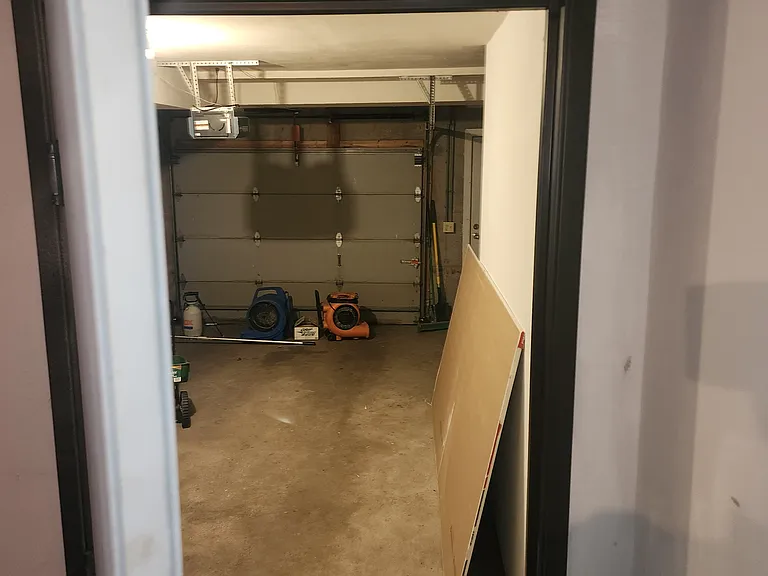 8 Fordem Ct — Photo 20