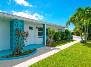 11295 1st St E, Treasure Island, FL 33706