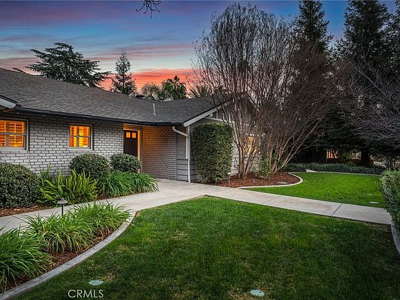 3rd image of 12669 Valley View Ln