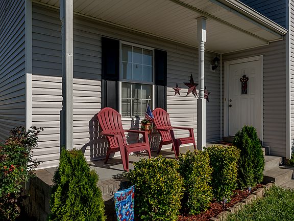 3rd image of 1047 Cindy Jo Ct